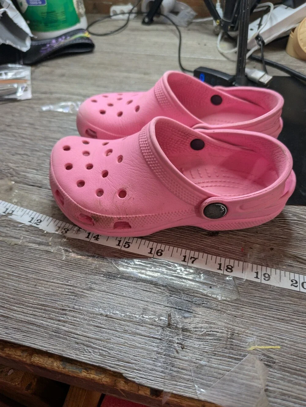 Crocs Children's Pink Clogs Size 10/11